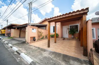 Casa para venda em cotia, jardim petrópolis, 2 dormitórios, 2 banheiros, 2 vagas