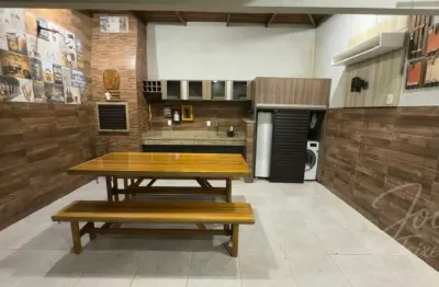 Casa pronta para morar com 03 dormitórios, 02 vagas, espaço gourmet, mobiliada em itajaí!
