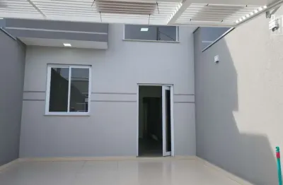 Casa térrea em indaiatuba, jardim veneza com 2 quartos sendo 1 suíte - 60 m²