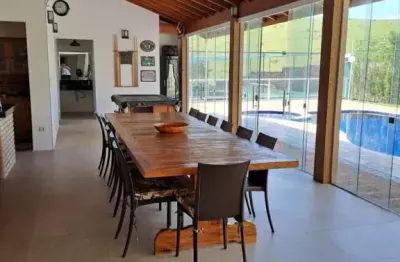 Casa sobrado em itupeva, condomínio montes claros com 4 suítes - 388 m²
