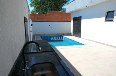 Casa térrea em indaiatuba, condomínio gran reserve com 3 suítes - 177 m2
