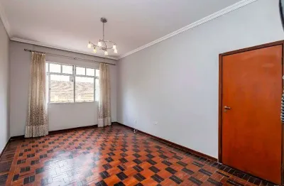 Apartamento 02 quartos locação valor incluso condomínio e água.