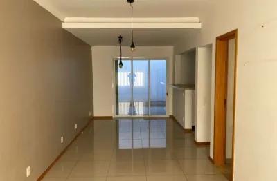 Sobrado à venda em condomínio, com três dormitórios uma suíte, em excelente localização vila rubens