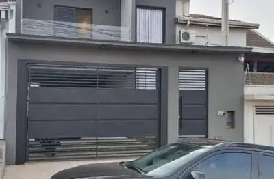 Sobrado dos sonhos á venda  com 2 suítes, novo e automatizado. localização privilegiada em indaiatu