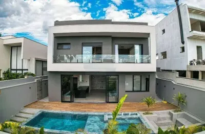 Linda e moderna casa  assobradada à venda, com excelente arquitetura em condomínio paradisode alto