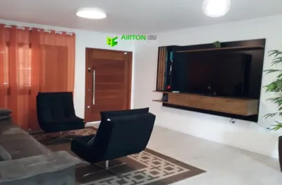 Casa à venda, com 03 quartos, 03 vagas, bairro presidente médici