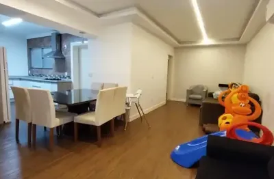 Apartamento no centro, 03 quartos, com 113 m² de área privativa