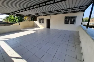 Casa com 2 quartos à venda na Rua Capitão Pereira Lago, 699, Parque Laguna e Dourados, Duque de Caxias