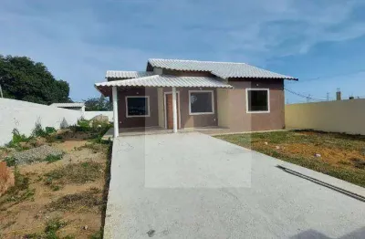 Casa com 3 dormitórios à venda, 97 m² por R$ 400.000,00 - Bambuí - Maricá/RJ