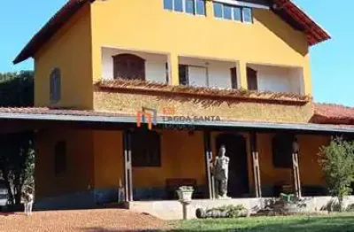 Maravilhoso sítio recanto do sumidouro localizado perto da gruta da lapinha