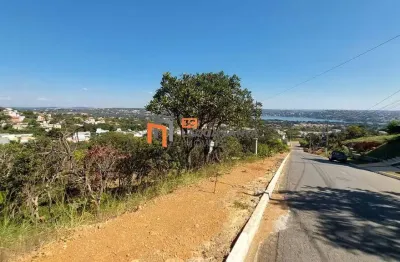Lote de 1.000 m² no condomínio boulevard com vista para lagoa central