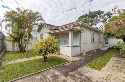 Terreno zr4 à venda com 539,14m² com amplo espaço de jardim nos fundos, próximo ao shopping palladium por r$1.250.000,00 - novo mundo, curitiba/pr