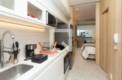 Kitnet / Stúdio à venda na Alameda dos Arapanés, 253, Moema, São Paulo