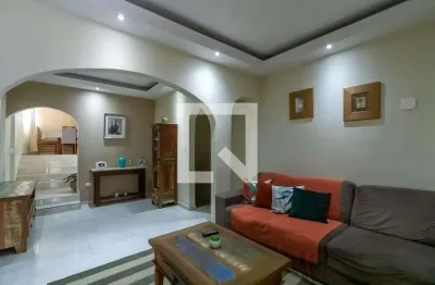 Casa com 3 quartos à venda na Rua Tasuke Uematsu, 276, Taboão, São Bernardo do Campo