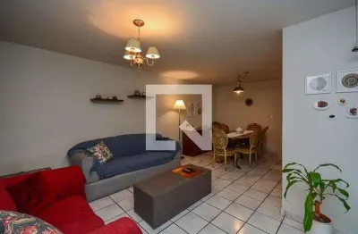 Casa com 2 quartos à venda na Rua Itubore, 139, Jardim Marajoara, São Paulo