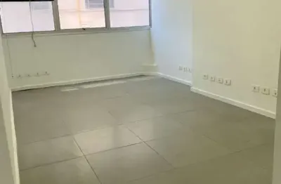 Sala comercial na consolação: 72,60m² ao lado da av. paulista, renovada em edifício de negócios na saúde. aproveite!