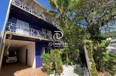 Casa com 5 quartos à venda no Centro, Matinhos 
