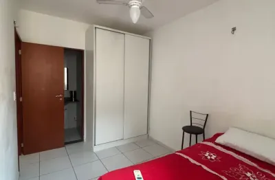 Apartamento no 2 andar com 2 quartos no altos do calhau.  aproveite!