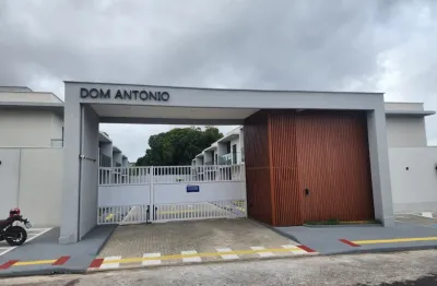 Casa de Condominio com 3 quartos, Duplex, Amplo quintal. Casa NOVA