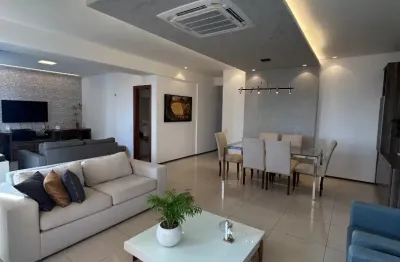 Apartamento no Renascenca com 4 quartos, 3 vagas.  Oportunidade