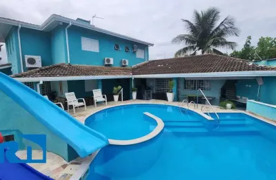 Casa com 8 quartos para alugar na Praia das Palmeiras, Caraguatatuba 