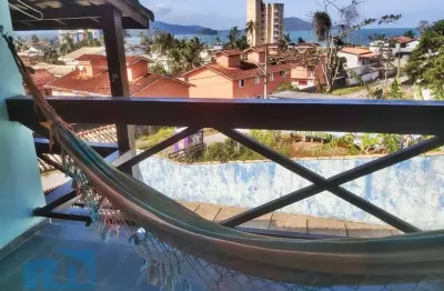 Sobrado charmoso com vista deslumbrante para o mar em local privilegiado