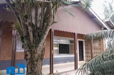 Casa com terreno grande, martim de sá,  caraguatatuba