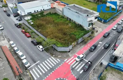 Área comercial no melhor cruzamento do centro de caraguatatuba!