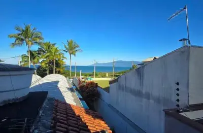 Refúgio com vista para o mar – praia do capricórnio, caraguatatuba!