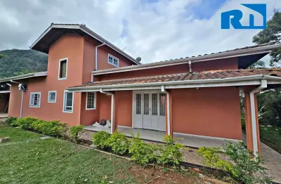 Casa ampla para locação no cidade jardim – caraguatatuba