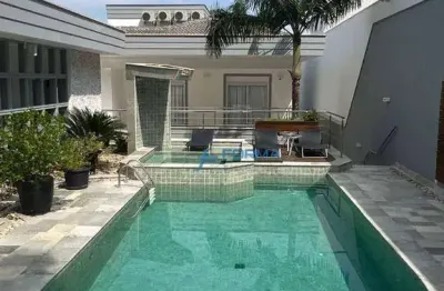 Casa exclusiva em condomínio fechado com vista panorâmica deslumbrante