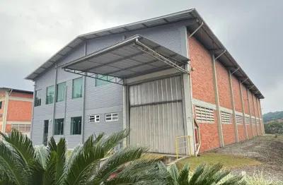 Barracão / Galpão / Depósito com 3 salas para alugar na Zona Industrial, Joinville 