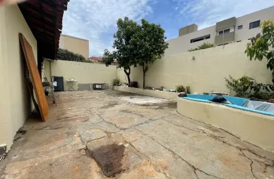 Casa com 3 quartos à venda no Umuarama, Uberlândia 
