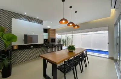 Casa em condomínio fechado com 3 quartos à venda em Laranjeiras, Uberlândia 