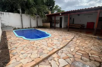 Casa com 3 quartos à venda no Dona Zulmira, Uberlândia 