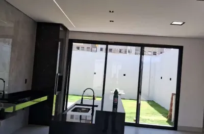 Casa com 3 quartos à venda no Grand Ville, Uberlândia 