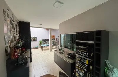 Casa com 3 quartos à venda no Jardim América II, Uberlândia 