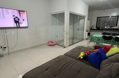 Casa com 3 quartos à venda no Planalto, Uberlândia 