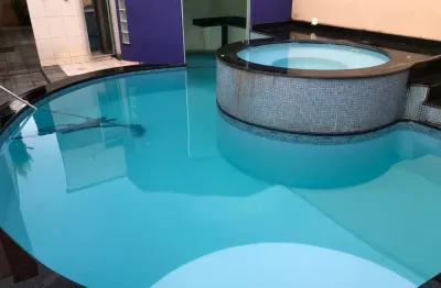 Casa com 4 quartos à venda no Jardim Patrícia, Uberlândia 