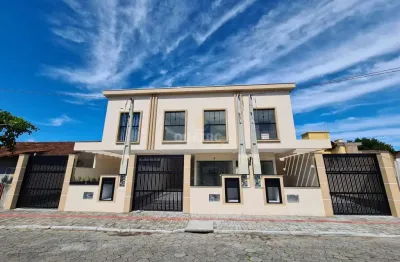 Casa com 2 quartos à venda na Rua Pintassilgo, 97, Bombas, Bombinhas