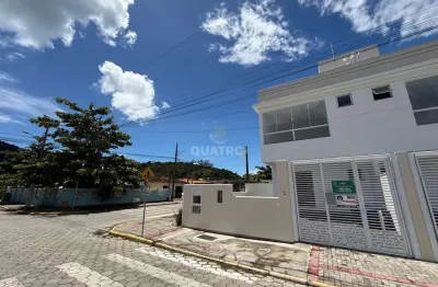 Sobrados a venda na praia de zimbros - bombinhas - sc