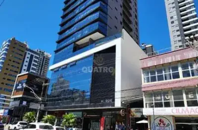 Apartamento com 4 quartos à venda na Rua 207, 3961, Meia Praia, Itapema