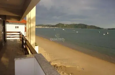 Casa 3 dormitórios para temporada morrinhos bombinhas/sc