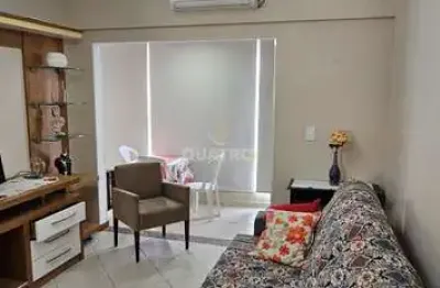 Apartamento com dois dormitórios a 200m da praia de bombas