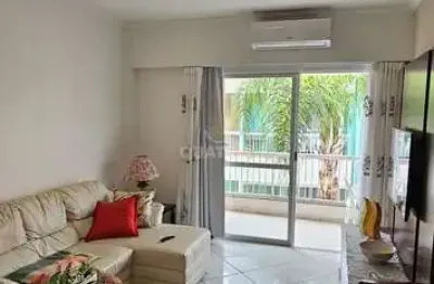 Apartamento com dois dormitórios a 200m da praia de bombas