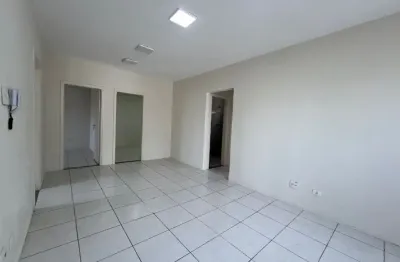 Casa comercial com 4 salas à venda na Cidade Alta, Piracicaba 