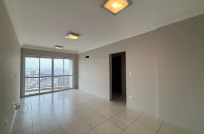 Apartamento com 3 quartos para alugar na Vila Monteiro, Piracicaba 