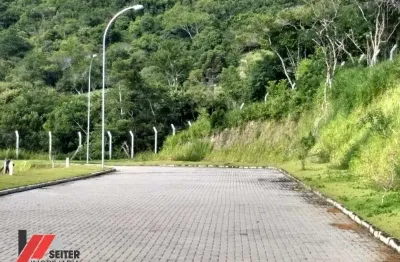 Terreno a venda em florianópolis com localização privilegiada