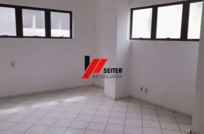 Ponto comercial com 1 sala para alugar na Trindade, Florianópolis 