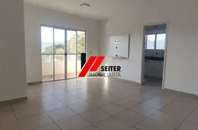 Apartamento com 3 quartos para alugar no Córrego Grande, Florianópolis 